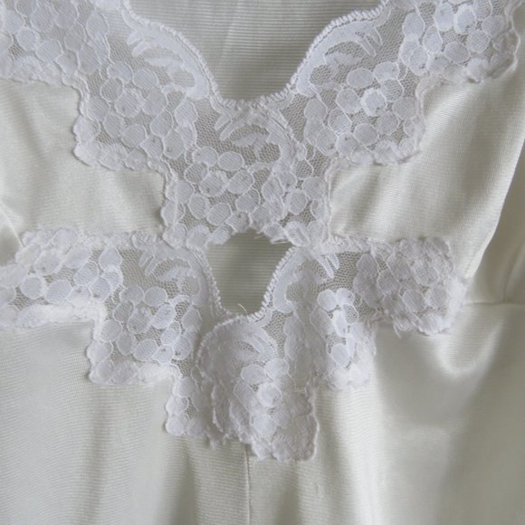 Vintage 1990s White Lace High Cut One Piece Baby Doll - Picture 4 of 10